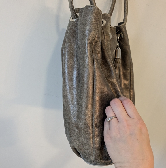 Michael Michael Kors Gold Ring Tote Shoulder Bag - Picture 5 of 11